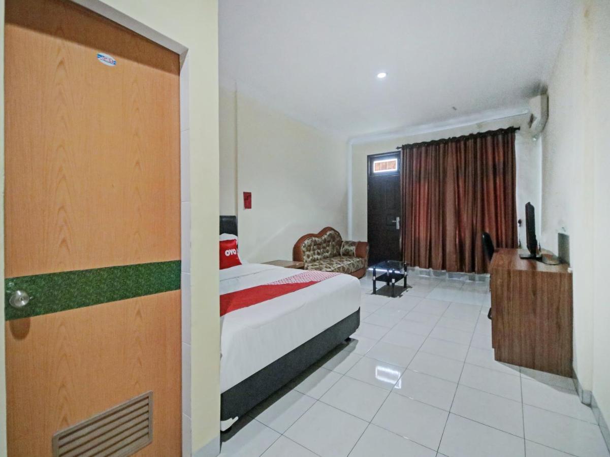 Hotel Oyo 90381 Belva 2*
