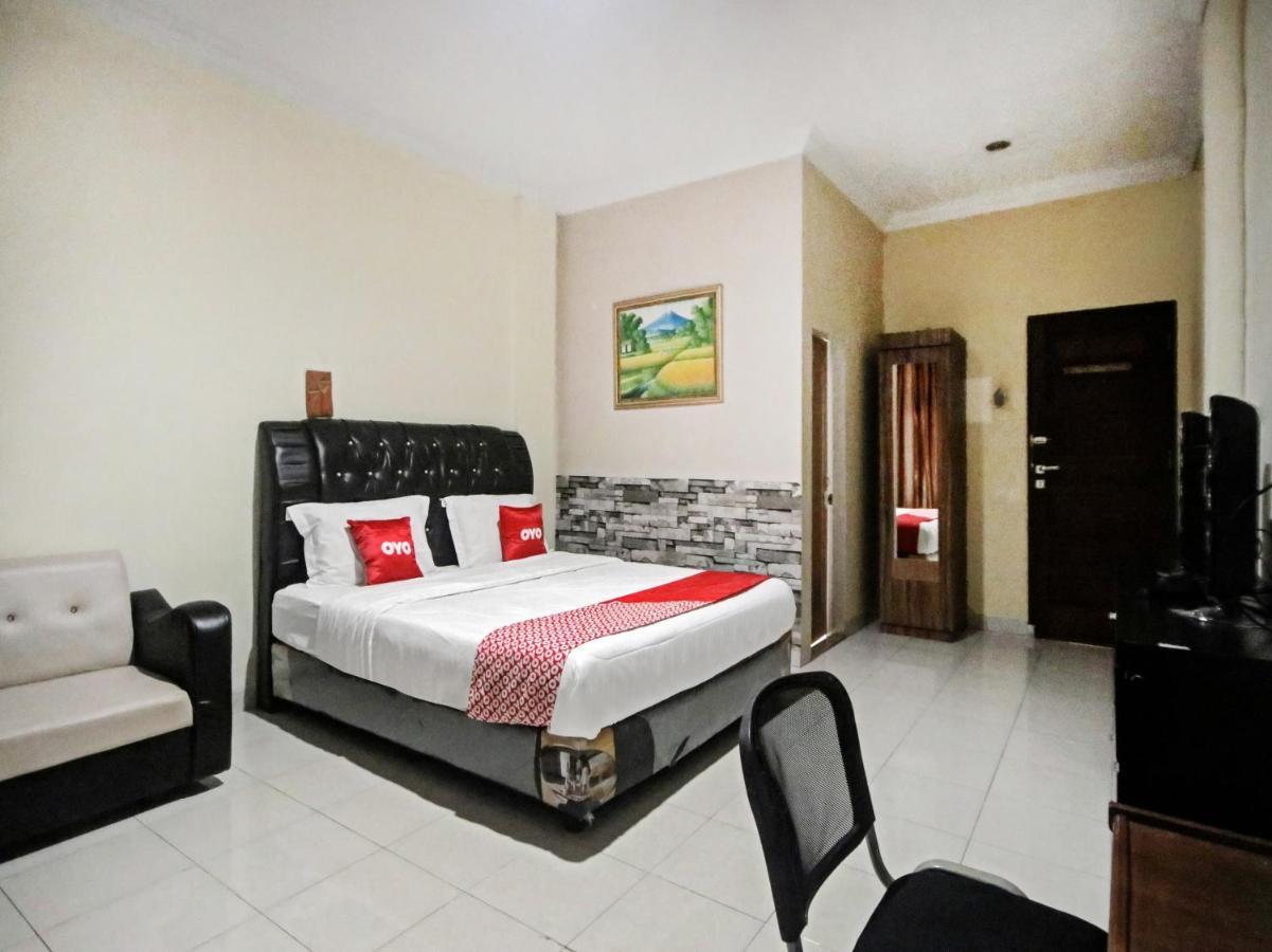 Oyo 90381 Belva 2*