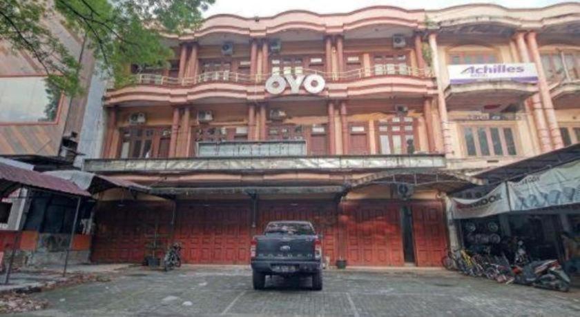 Hotel Oyo 90381 Belva 2*